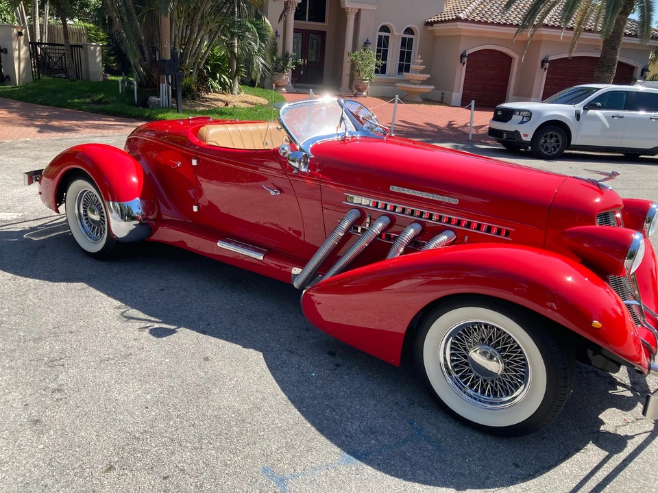 Auburn Speedster - Image 6 of 31
