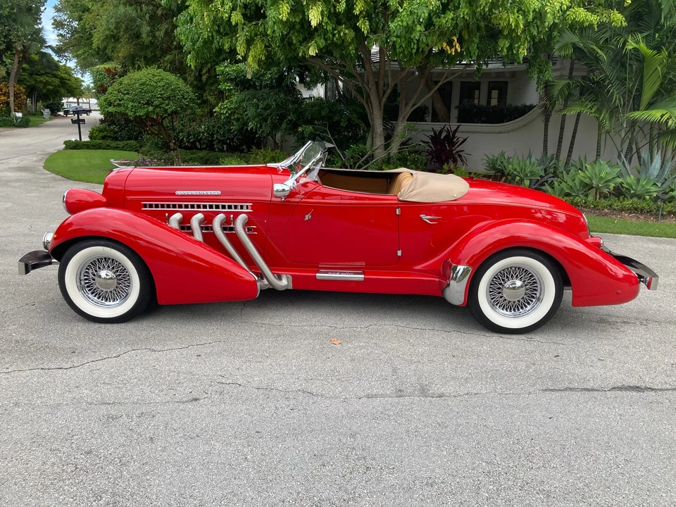 Auburn Speedster - Image 13 of 31