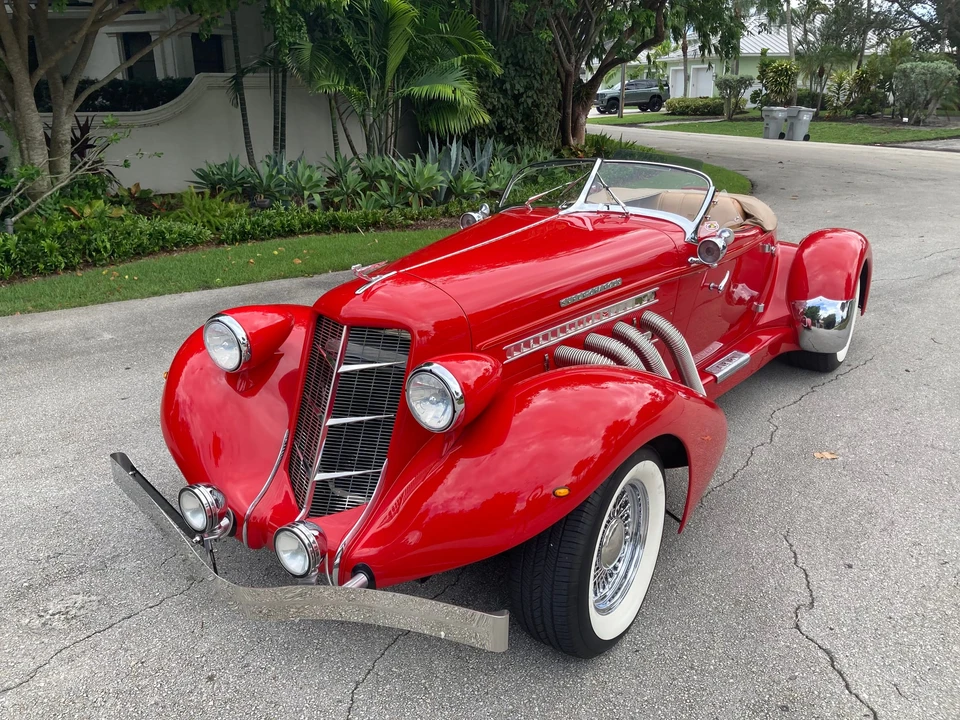 Auburn Speedster - Image 3 of 31