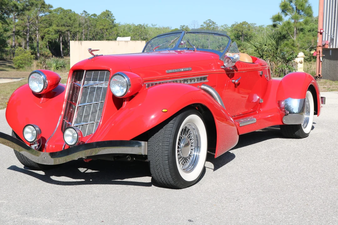 Auburn Speedster - Image 2 of 31