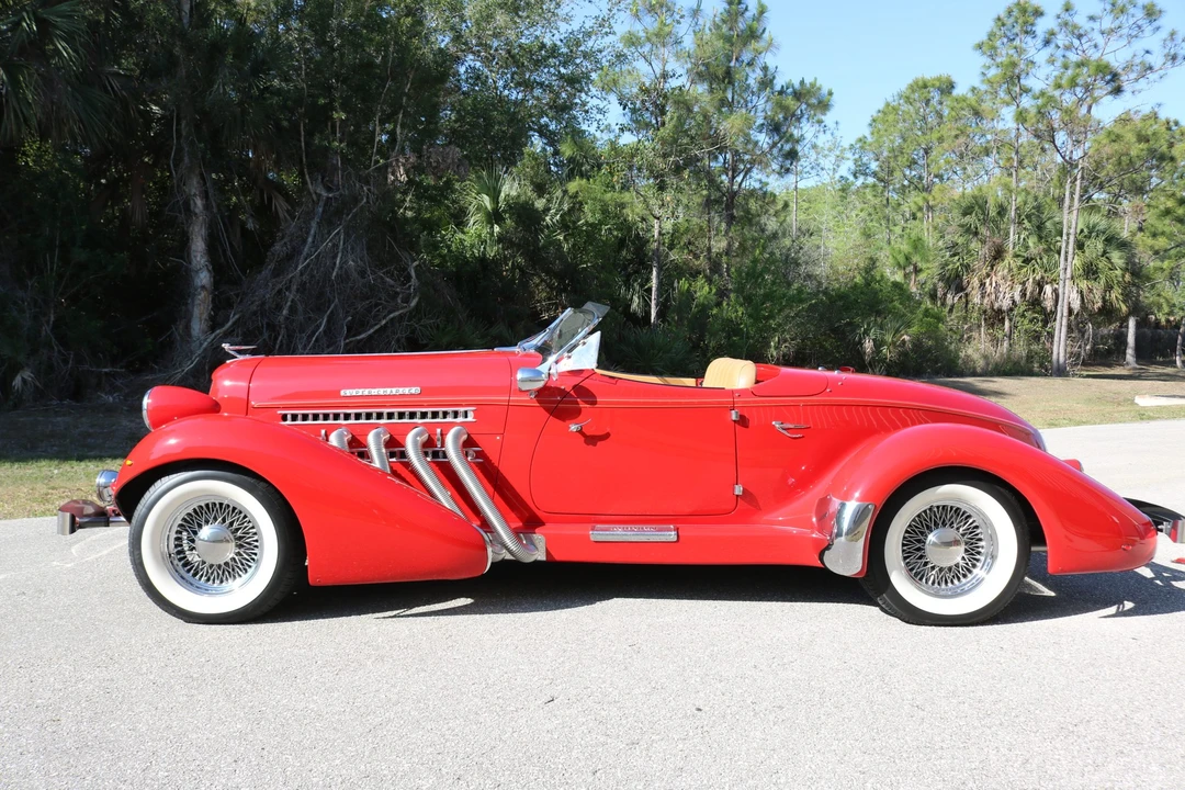 Auburn Speedster - Image 5 of 31