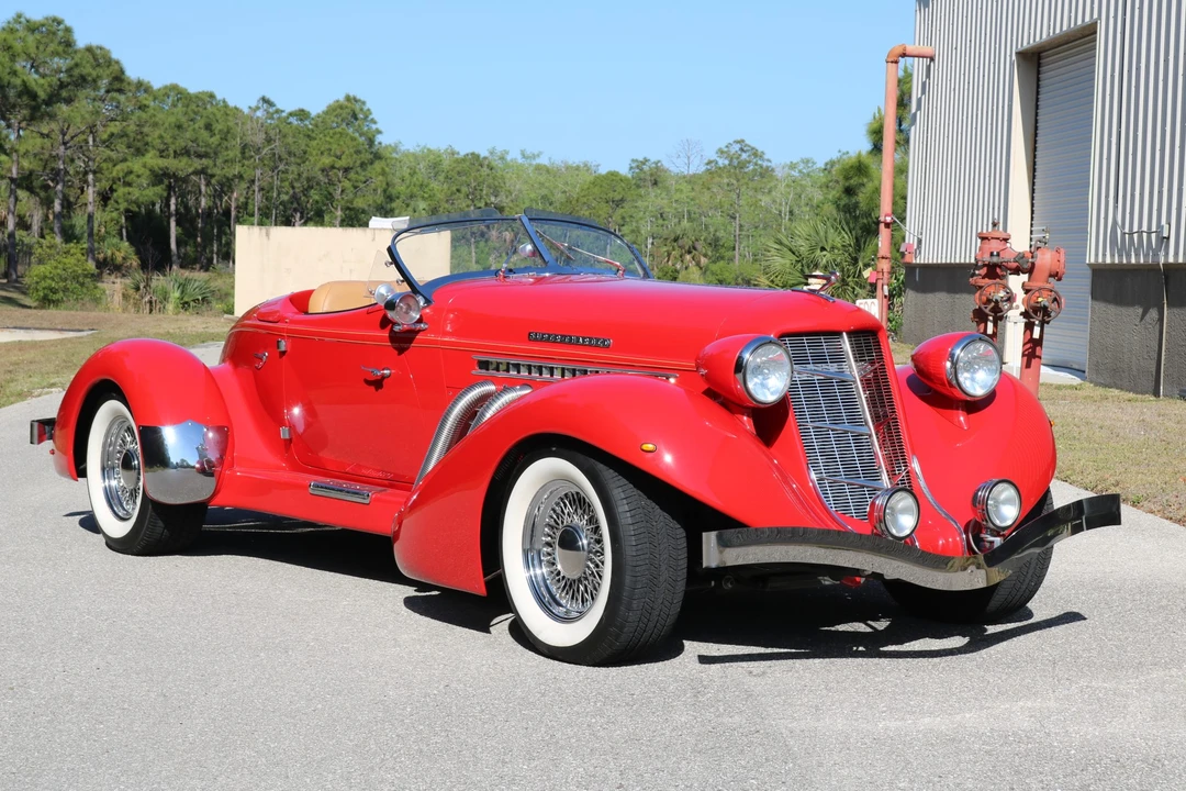 Auburn Speedster - Image 17 of 31