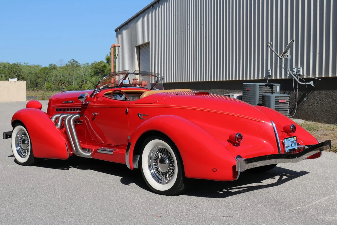 Auburn Speedster - Image 7 of 31