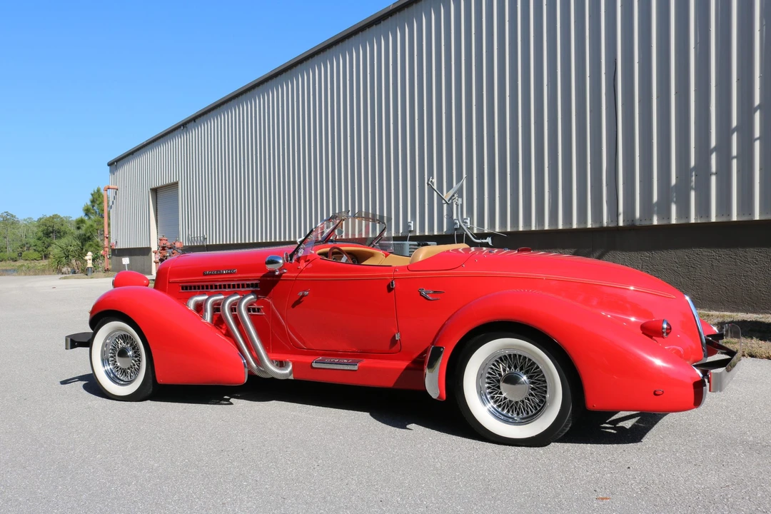 Auburn Speedster - Image 6 of 31