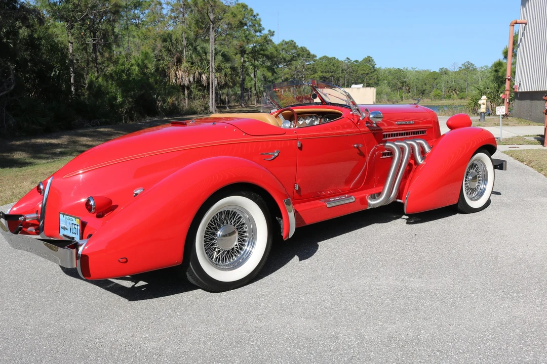 Auburn Speedster - Image 16 of 31