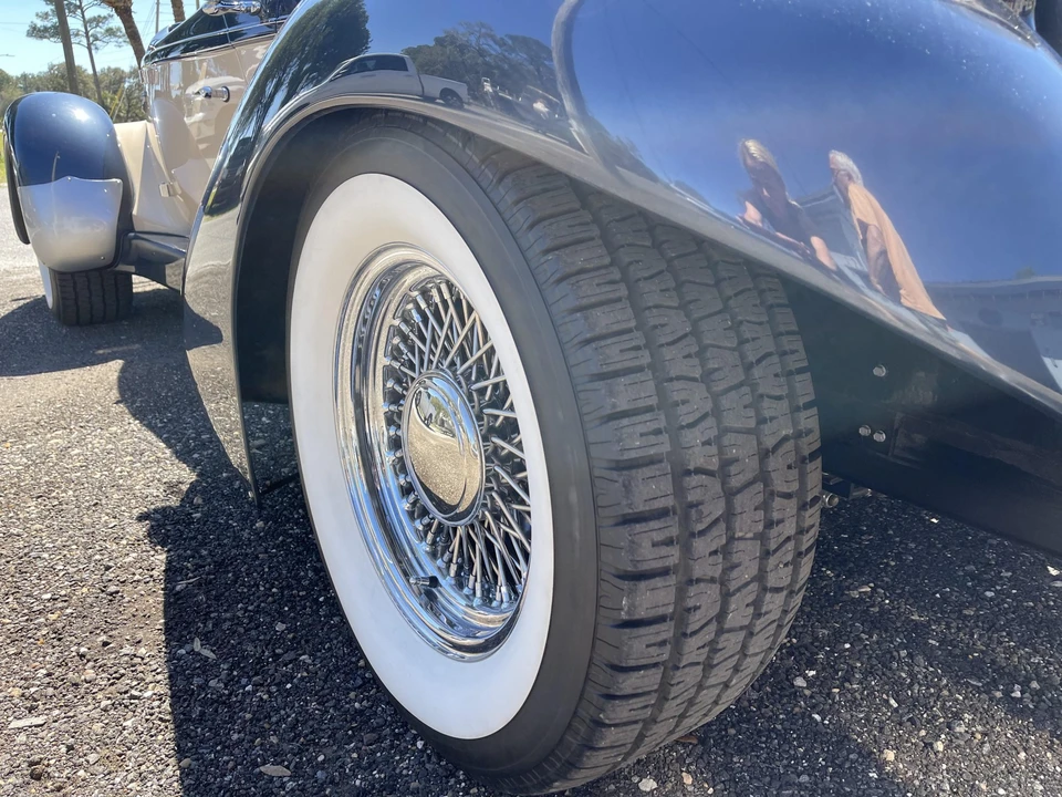 Auburn Speedster - Image 27 of 31