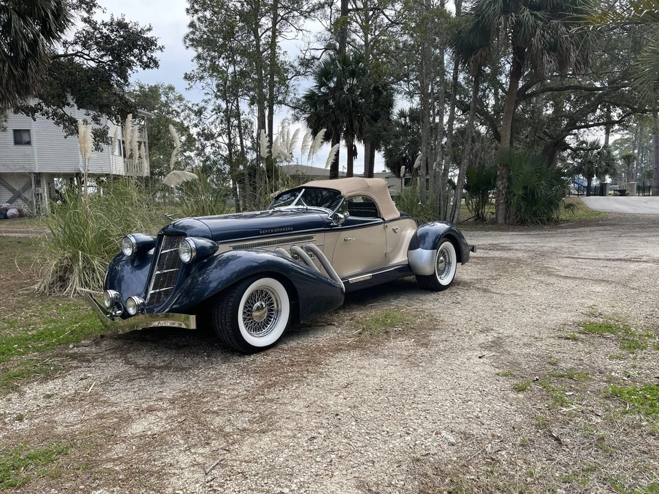 Auburn Speedster - Image 2 of 31