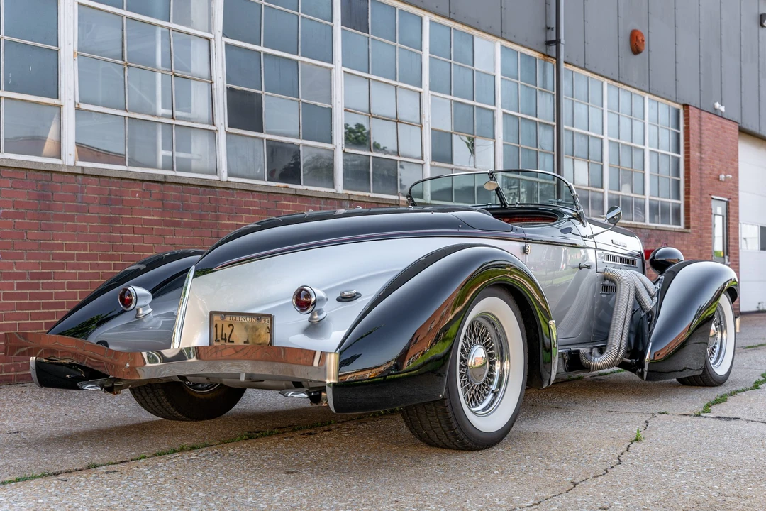 Auburn Speedster - Image 13 of 31