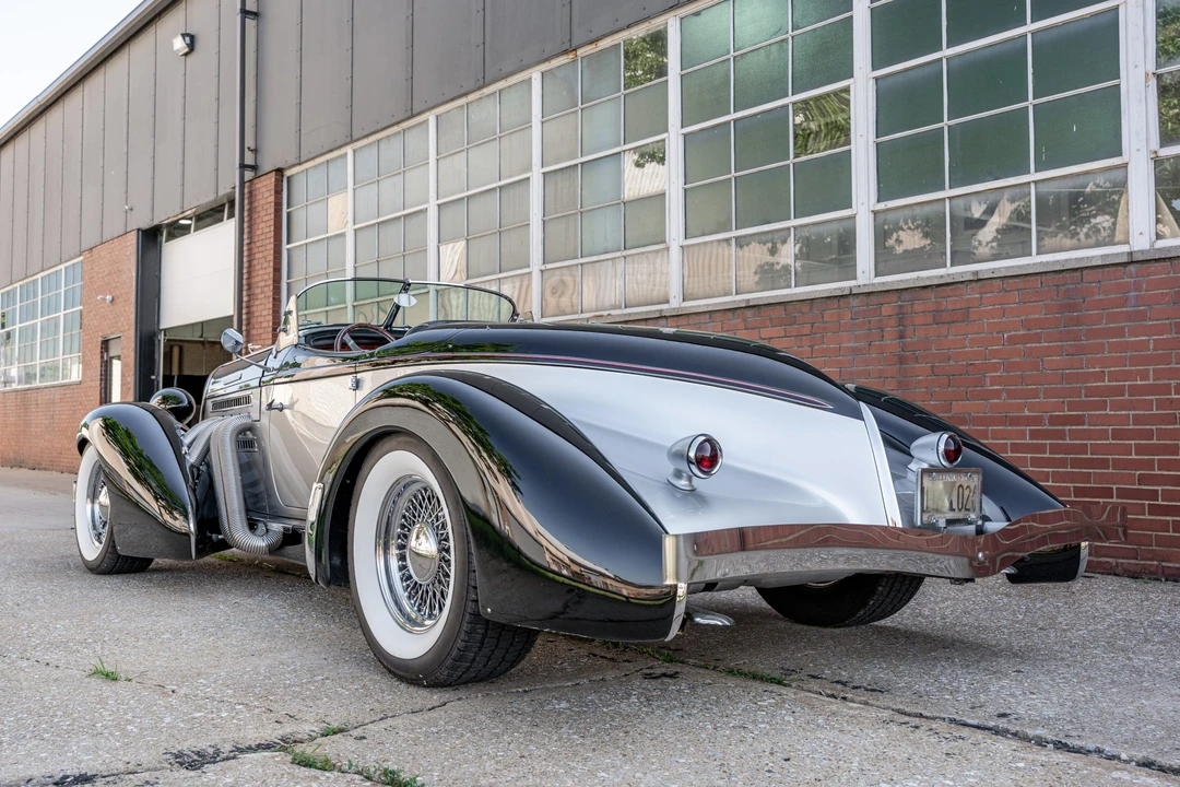 Auburn Speedster - Image 11 of 31