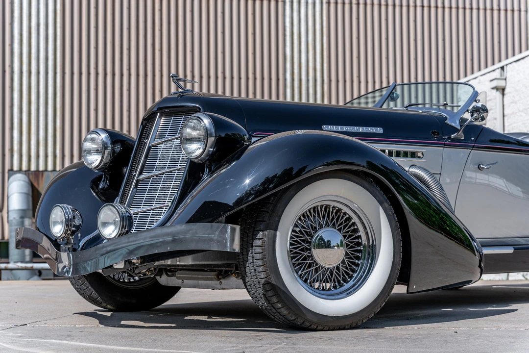 Auburn Speedster - Image 20 of 31