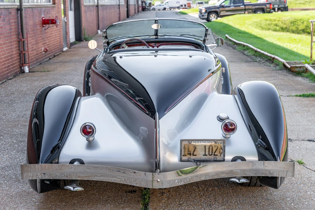 Auburn Speedster - Image 12 of 31