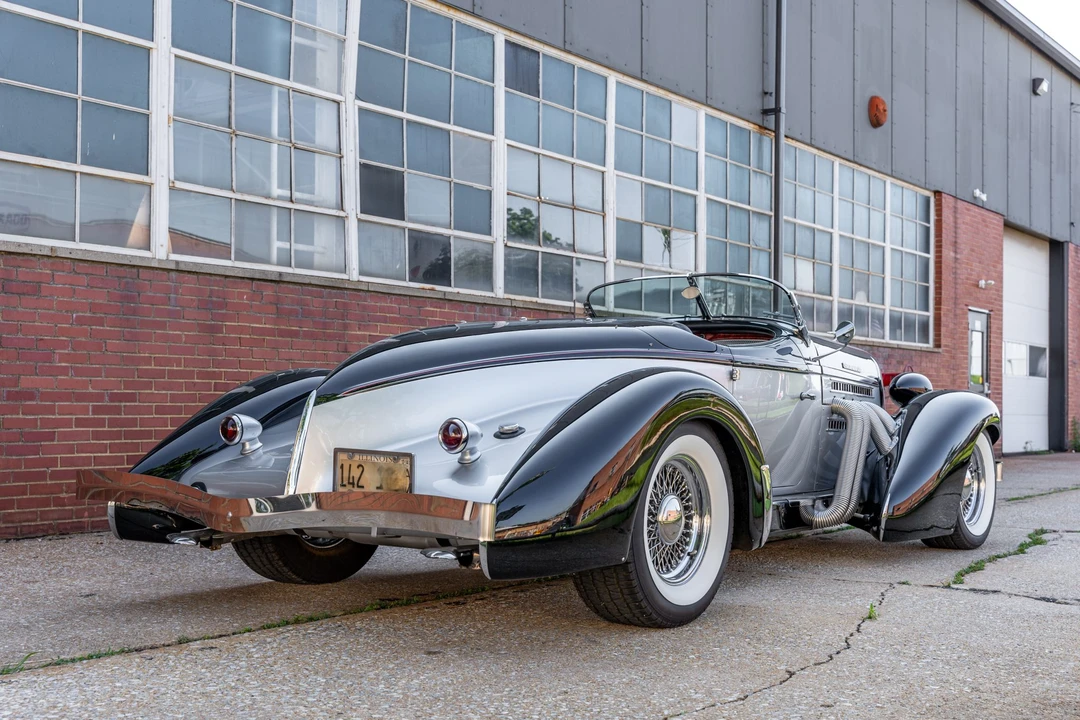 Auburn Speedster - Image 14 of 31