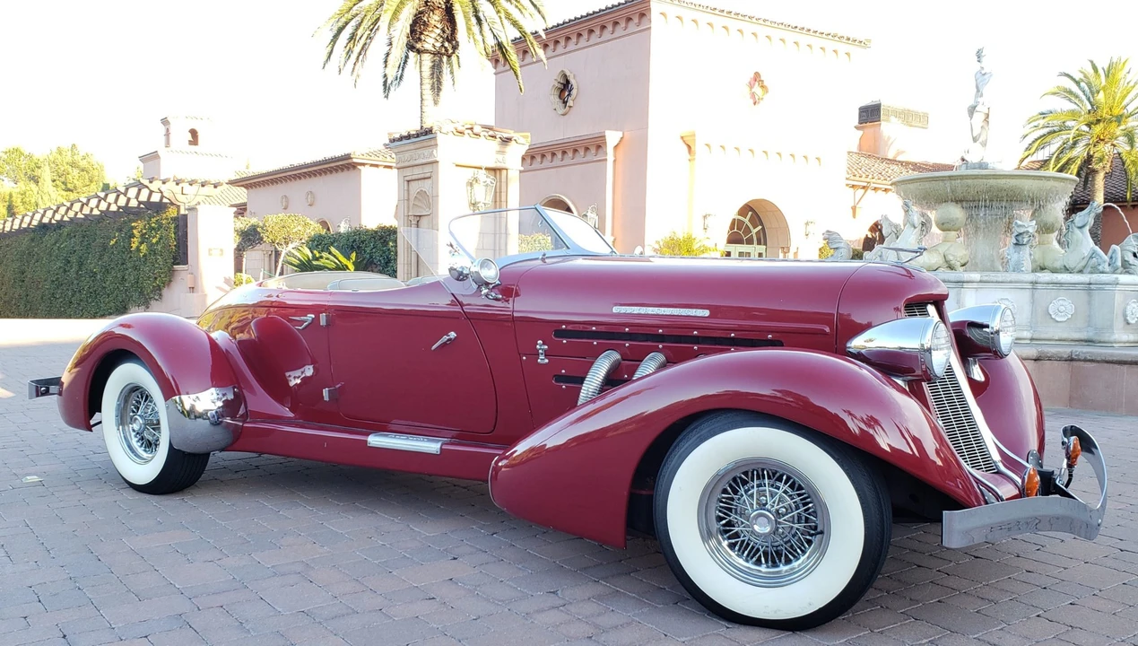 Auburn Speedster - Image 7 of 31