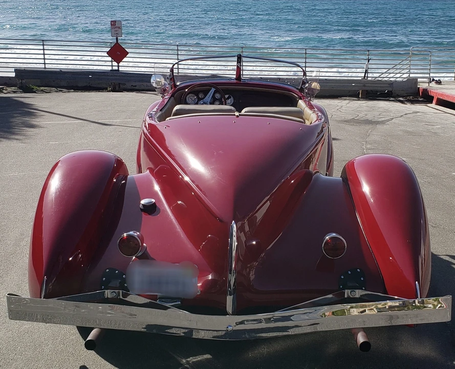 Auburn Speedster - Image 21 of 31