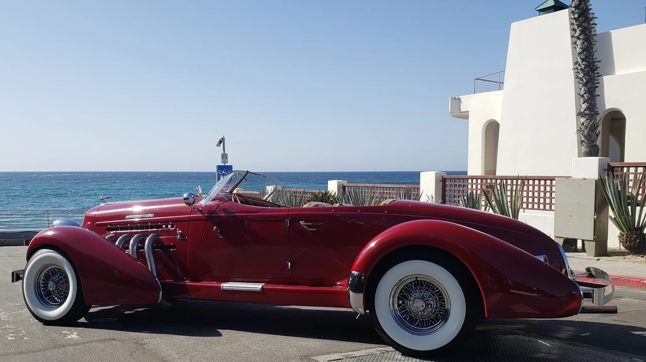 Auburn Speedster - Image 26 of 31