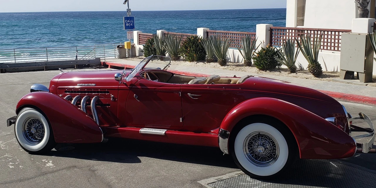 Auburn Speedster - Image 25 of 31