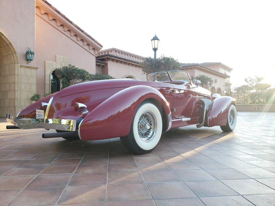 Auburn Speedster - Image 15 of 31
