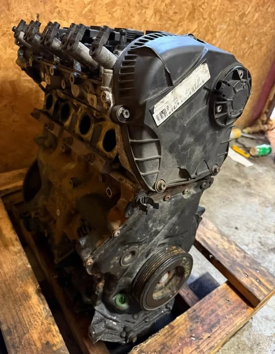 2009 Parts & Memorabilia Engines - Image 3 of 3