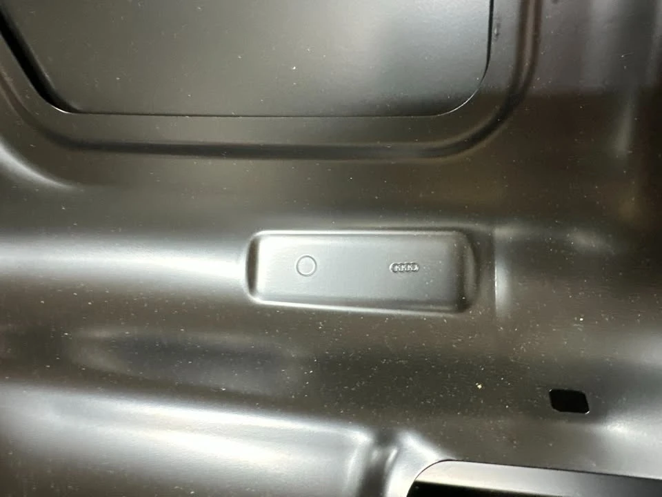 2019 Parts & Memorabilia Bodywork - Image 8 of 9