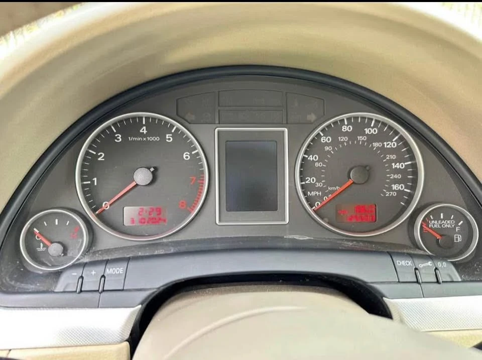 2015 Audi B8 A4 - Image 2 of 4