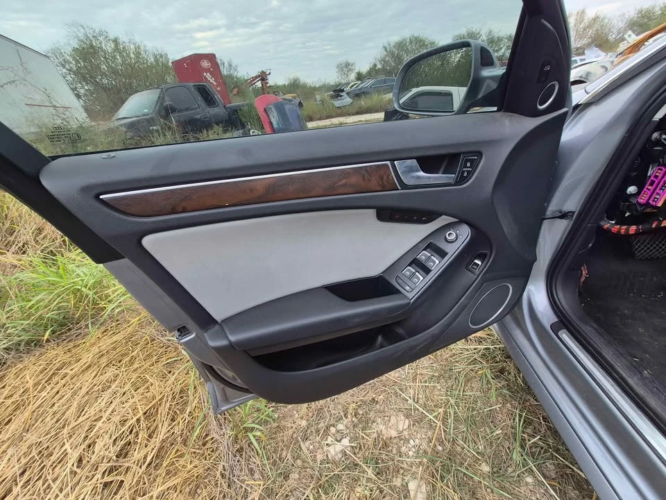 2016 Audi A4 - Image 8 of 10