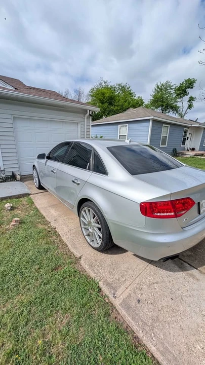 2010 Audi B8 A4 - Image 2 of 9