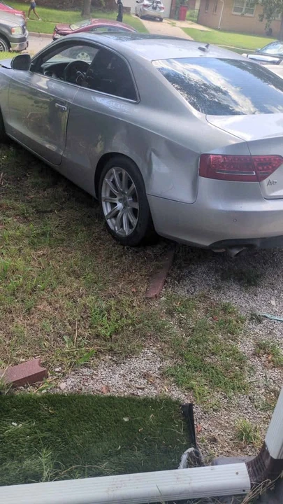 2010 Audi B8 A5 - Image 4 of 5