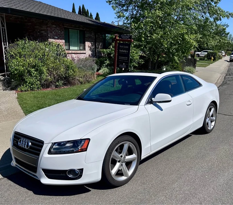 2010 Audi B8 A5 - Image 2 of 10