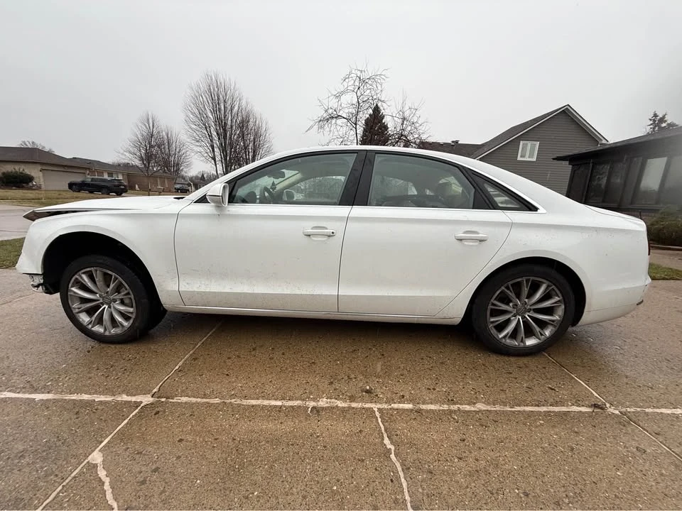 2013 Audi D4 A8 - Image 2 of 4