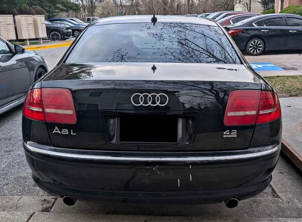 2010 Audi D4 A8 - Image 10 of 10