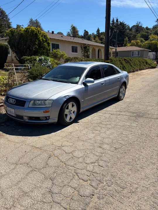 2005 Audi D3 A8 - Image 2 of 2