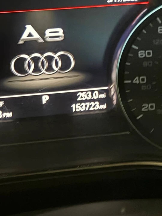 2013 Audi D4 A8 - Image 9 of 10