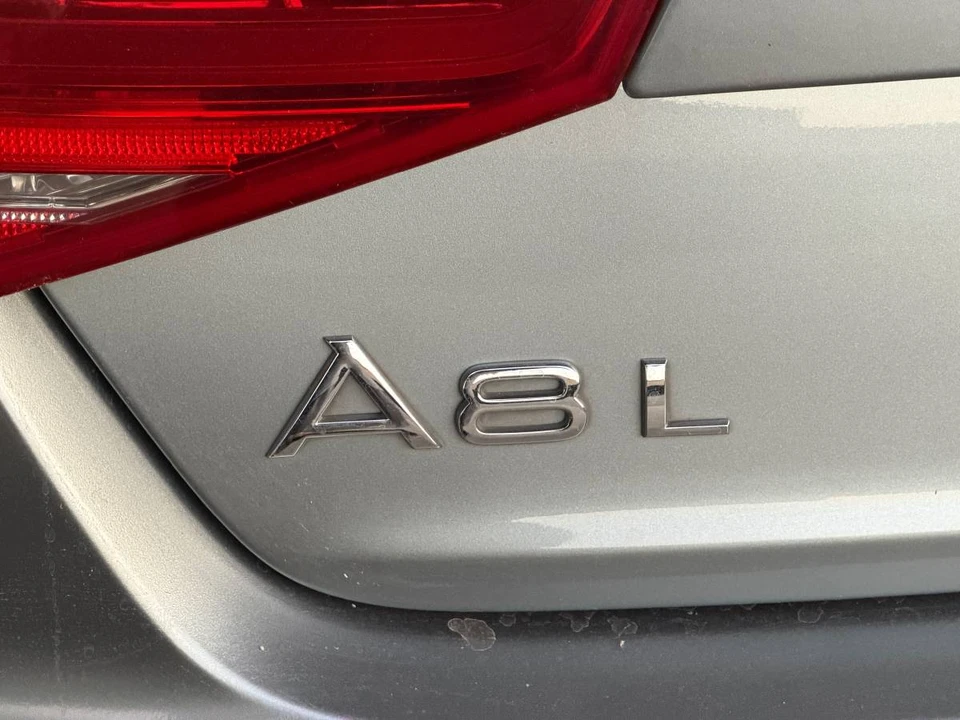 2013 Audi D4 A8 - Image 10 of 10