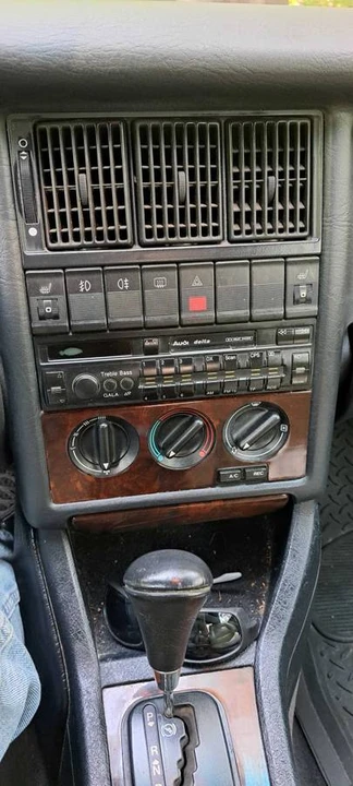 1997 Audi Coupe & Cabriolet - Image 6 of 12