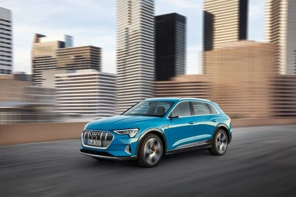2019 Audi 4M Q7 e-tron - Image 10 of 14
