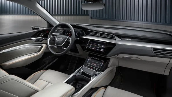 2019 Audi 4M Q7 e-tron - Image 11 of 14