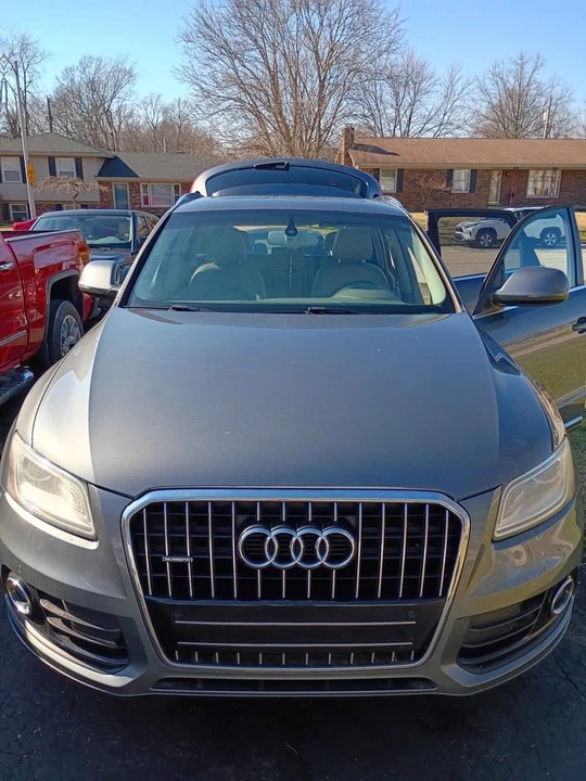 2013 Audi 8R Q5 - Image 2 of 10