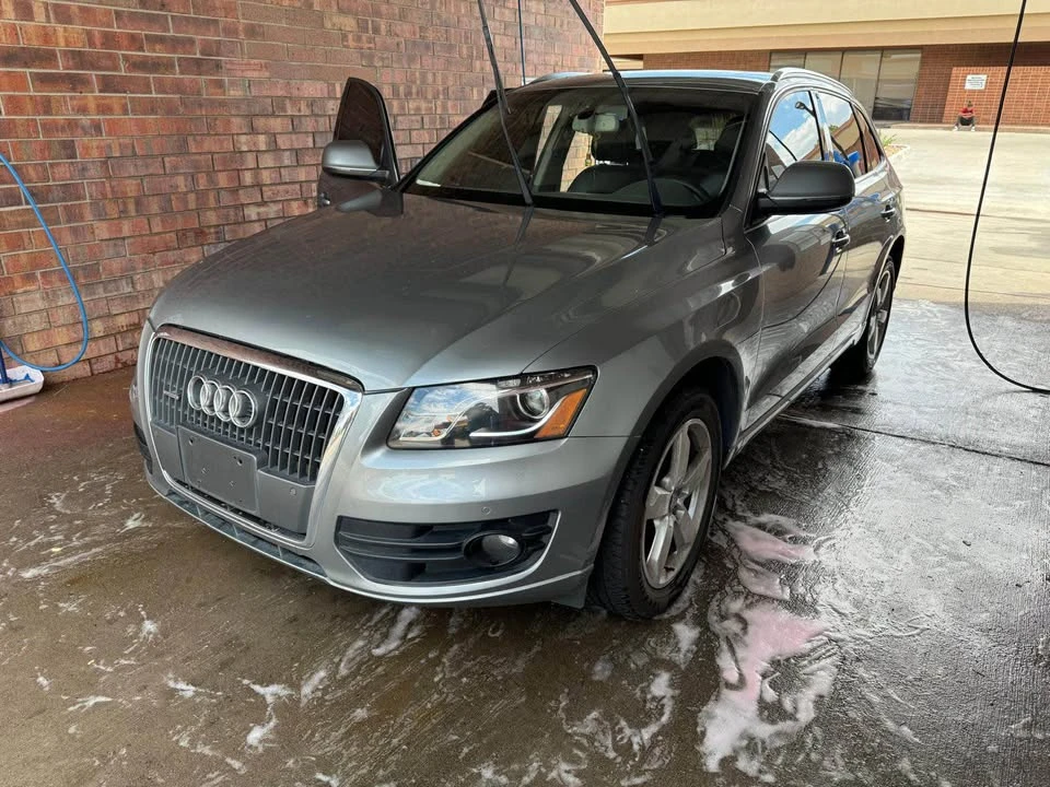 2011 Audi 8R Q5 - Image 2 of 4