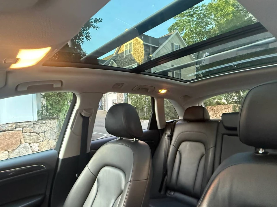 2014 Audi 8R Q5 - Image 8 of 12