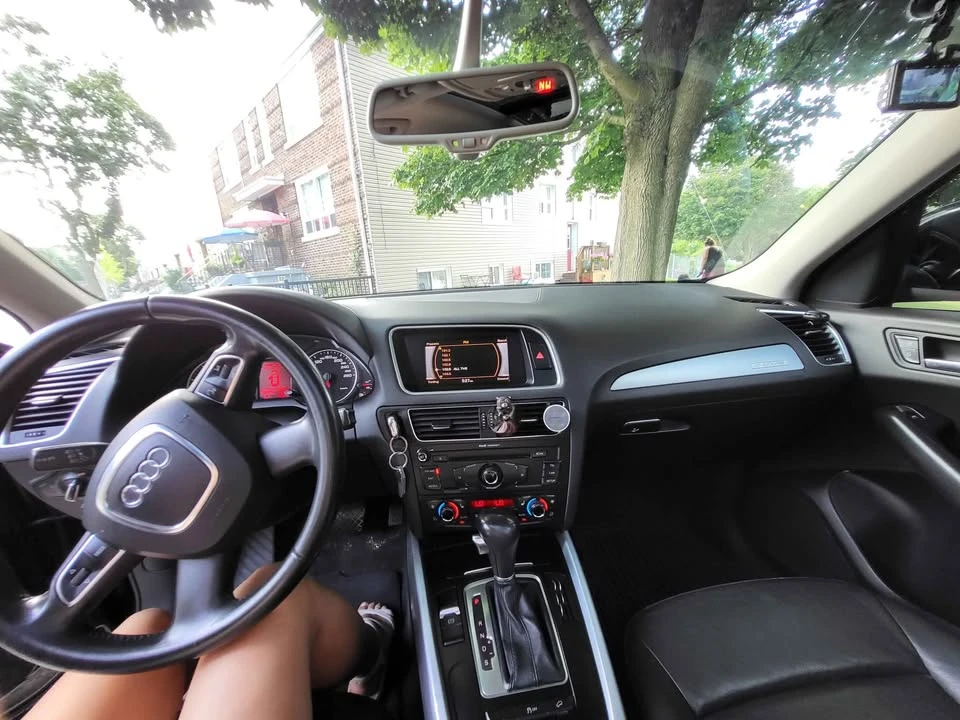 2011 Audi 8R Q5 - Image 7 of 9