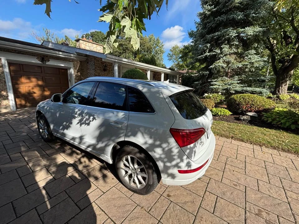 2012 Audi 8R Q5 - Image 2 of 10
