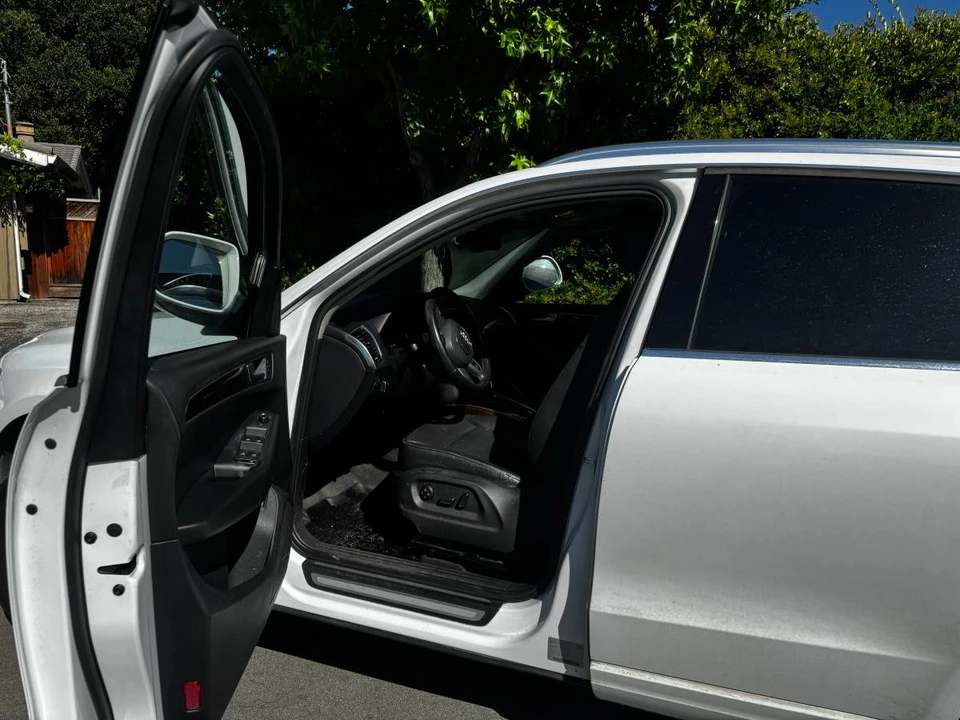2012 Audi 8R Q5 - Image 10 of 13