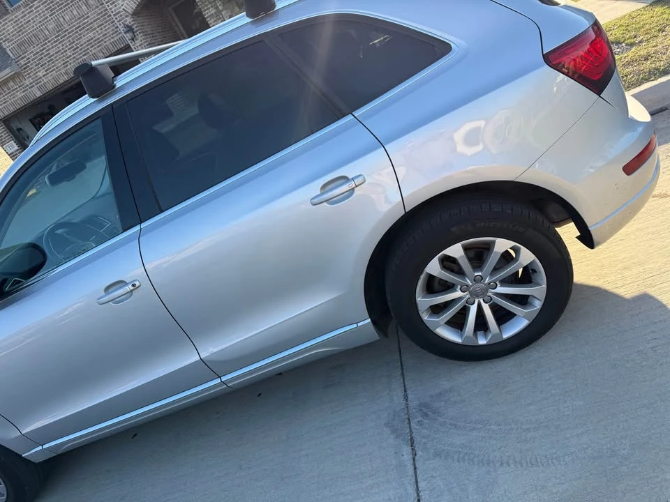2013 Audi 8R Q5 - Image 2 of 9