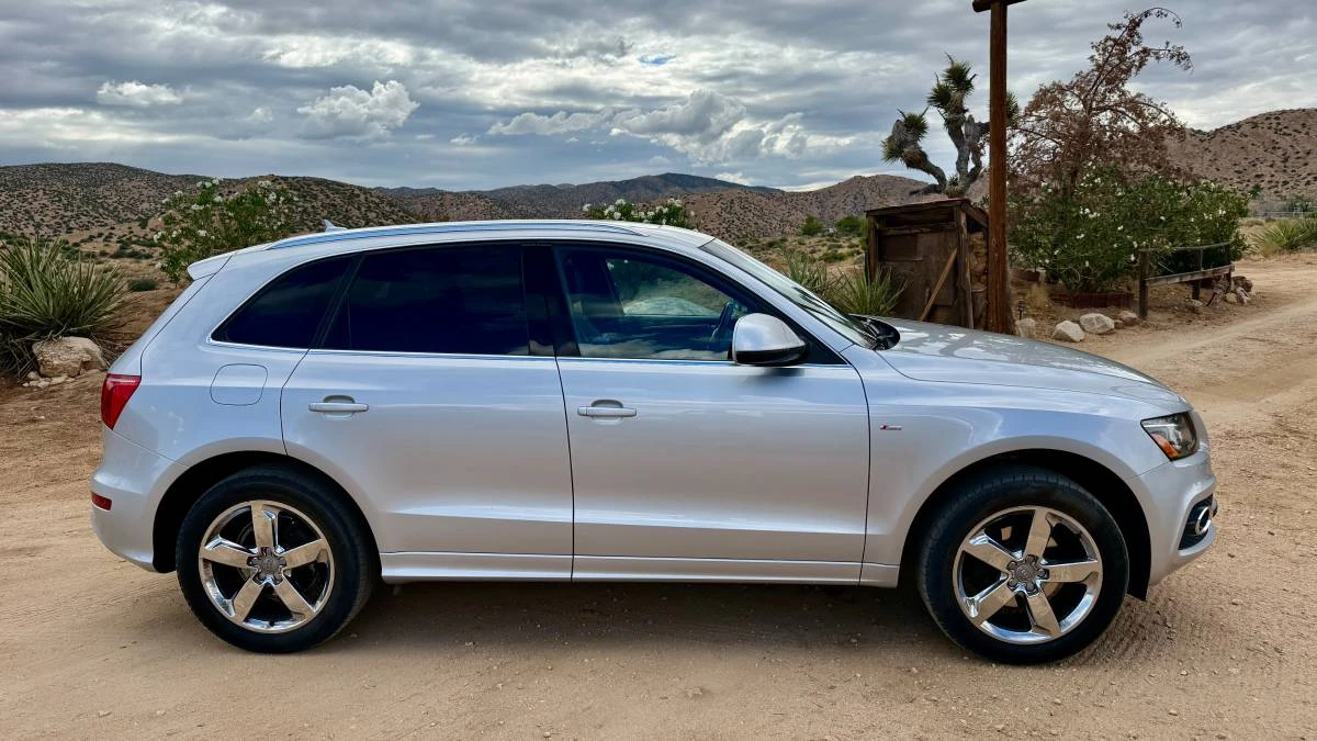 2011 Audi 8R Q5 - Image 10 of 21