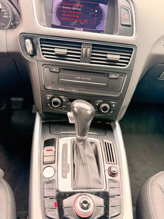 2012 Audi 8R Q5 - Image 9 of 11