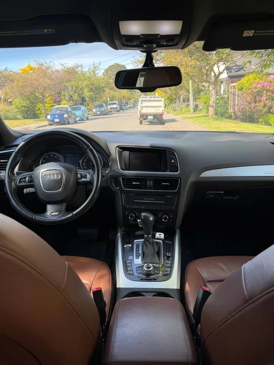 2010 Audi 8R Q5 - Image 3 of 9