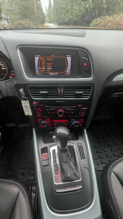 2012 Audi 8R Q5 - Image 10 of 12