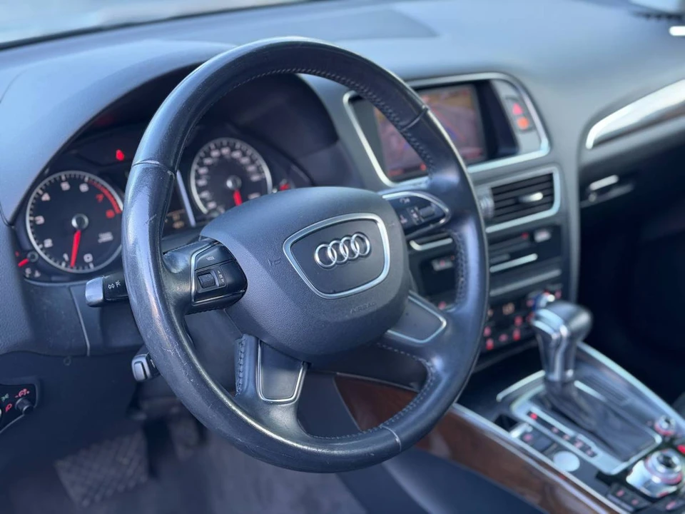 2013 Audi 8R Q5 - Image 12 of 24