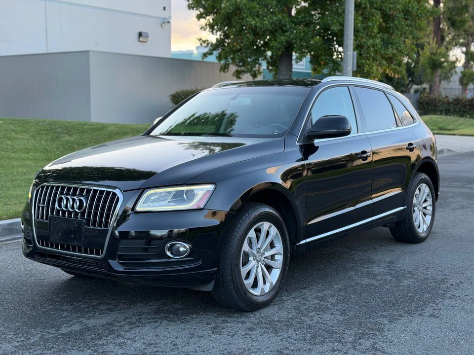 2013 Audi 8R Q5 - Image 2 of 24