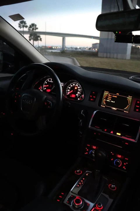 2010 Audi 4L Q7 - Image 5 of 10